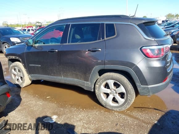 ✅ 2018 Jeep Compass Latitude • VIN: 3C4NJDBB6JT192392 • Lot: 43397736. Listed on IAAI with 64,955 mi. Free auction sales archive from the USA and detailed vehicle history report at DreamBid. Image 15.