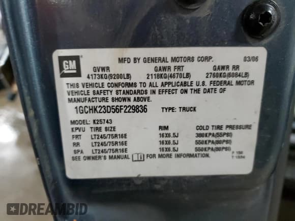 ✅ 2006 Chevrolet Silverado 2500HD LT1 • VIN: 1GCHK23D56F229836 • Lot: 45572375. Wystawiony na Copart z przebiegiem 139 462 mil. Bezpłatny archiwum sprzedaży aukcyjnych z USA i szczegółowy raport historii pojazdu na DreamBid. Zdjęcie 13.