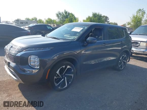 ✅ 2024 Mitsubishi Outlander SE • VIN: JA4J4VA86RZ079851 • Lot: 43125686. Listed on IAAI with 33,507 mi. Free auction sales archive from the USA and detailed vehicle history report at DreamBid. Image 14.