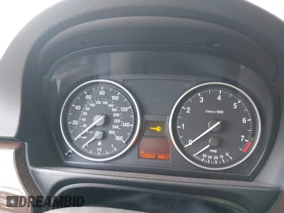 ✅ 2011 BMW 3 Series 328i • VIN: WBAPH7C59BE460185 • Lot: 43086784. Listed on IAAI with 122,324 mi. Free auction sales archive from the USA and detailed vehicle history report at DreamBid. Image 7.