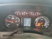 ✅ 2017 Chevrolet Silverado 1500 Custom • VIN: 1GCRCPEH3HZ267419 • Lot: 83856444. Wystawiony na Copart z przebiegiem 78 952 mil. Bezpłatny archiwum sprzedaży aukcyjnych z USA i szczegółowy raport historii pojazdu na DreamBid. Zdjęcie 9.