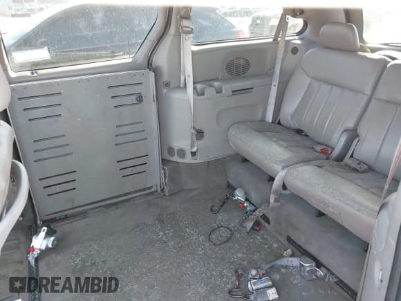 ✅ 2003 Dodge Caravan EX • VIN: 2D4GP74L83R157134 • Lot: 41698861. Listed on IAAI with 155,818 mi. Free auction sales archive from the USA and detailed vehicle history report at DreamBid. Image 8.