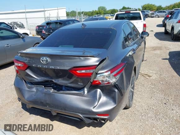2019 Toyota Camry LE z VIN 4T1B11HK9KU161472, wystawiony jako IAAI lot #43127580 z przebiegiem 104 626 mil mil oraz . Historia ofert i sprzedaży dostępna na DreamBid. Obrazek 16.