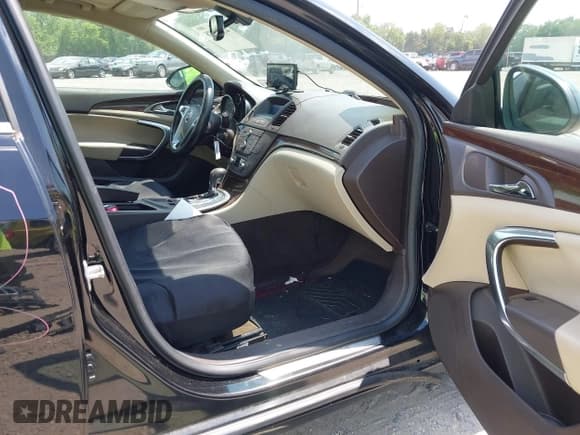 ✅ 2011 Buick Regal CXL RL2 • VIN: 2G4GP5ECXB9214654 • Lot: 42585278. Listed on IAAI with 128,410 mi. Free auction sales archive from the USA and detailed vehicle history report at DreamBid. Image 5.