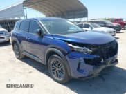 ✅ 2021 Nissan Rogue S • VIN: 5N1AT3AA8MC838801 • Лот: 43093722. Опубликован ранее на IAAI с пробегом 55 380 миль. Бесплатный доступ к архиву аукционных продаж из США и подробный отчёт об истории автомобиля на DreamBid. Изображение 1.