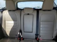 ✅ 2019 Ford Escape Titanium • VIN: 1FMCU0J92KUA87647 • Lot: 63764995. Wystawiony na Copart z przebiegiem 95 682 mil. Bezpłatny archiwum sprzedaży aukcyjnych z USA i szczegółowy raport historii pojazdu na DreamBid. Zdjęcie 10.