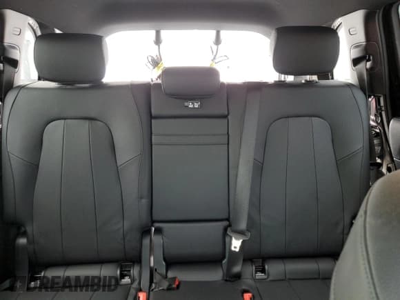 ✅ 2025 Mercedes-Benz GLB 250 • VIN: W1N4M4GB2SW381346 • Lot: 71966065. Listed on Copart with 10,548 mi. Free auction sales archive from the USA and detailed vehicle history report at DreamBid. Image 10.