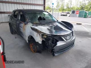 ✅ 2019 Nissan Rogue S • VIN: JN1BJ1CR5KW628869 • Lot: 43126080. Wystawiony na IAAI z przebiegiem 103 075 mil. Bezpłatny archiwum sprzedaży aukcyjnych z USA i szczegółowy raport historii pojazdu na DreamBid. Zdjęcie 1.