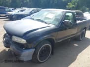✅ 2002 Chevrolet S-10 LS • VIN: 1GCCS145628180253 • Лот: 43132423. Опубликован ранее на IAAI с пробегом 103 662 миль. Бесплатный доступ к архиву аукционных продаж из США и подробный отчёт об истории автомобиля на DreamBid. Изображение 2.