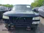 2004 Chevrolet Silverado 1500 z VIN 1GCEC14T24Z201973, wystawiony jako IAAI lot #41975574 z przebiegiem 127 796 mil mil oraz . Historia ofert i sprzedaży dostępna na DreamBid. Obrazek 12.