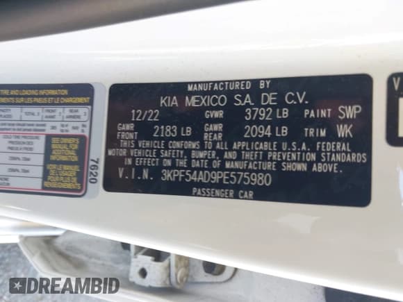 ✅ 2023 Kia Forte GT-Line • VIN: 3KPF54AD9PE575980 • Lot: 42728369. Wystawiony na IAAI z przebiegiem 28 294 mil. Bezpłatny archiwum sprzedaży aukcyjnych z USA i szczegółowy raport historii pojazdu na DreamBid. Zdjęcie 9.