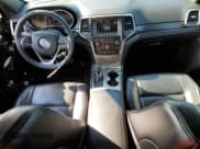 ✅ 2018 Jeep Grand Cherokee Limited • VIN: 1C4RJFBG9JC331628 • Lot: 49059325. Wystawiony na Copart z przebiegiem 60 711 mil. Bezpłatny archiwum sprzedaży aukcyjnych z USA i szczegółowy raport historii pojazdu na DreamBid. Zdjęcie 8.