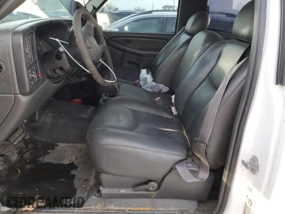 ✅ 2005 Chevrolet Silverado 1500 Work Truck • VIN: 1GCEC14X65Z282738 • Лот: 76191824. Опубликован ранее на Copart с пробегом Не указан. Бесплатный доступ к архиву аукционных продаж из США и подробный отчёт об истории автомобиля на DreamBid. Изображение 7.