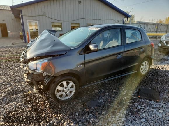 ✅ 2015 Mitsubishi Mirage ES • VIN: ML32A4HJ2FH003120 • Lot: 87241935. Listed on Copart with 130,172 mi. Free auction sales archive from the USA and detailed vehicle history report at DreamBid. Image 1.