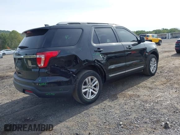 ✅ 2019 Ford Explorer XLT • VIN: 1FM5K8D89KGA43952 • Лот: 43319305. Опубликован ранее на IAAI с пробегом 77 848 миль. Бесплатный доступ к архиву аукционных продаж из США и подробный отчёт об истории автомобиля на DreamBid. Изображение 4.