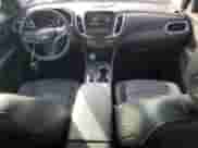 2018 Chevrolet Equinox Premier z VIN 3GNAXMEV6JS578214, wystawiony jako Copart lot #89503515 z przebiegiem 48 021 mil mil oraz Szkoda całkowita • Salvage title. Historia ofert i sprzedaży dostępna na DreamBid. Obrazek 8.