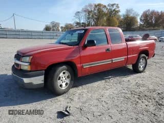 ✅ 2005 Chevrolet Silverado 1500 LS • VIN: 2GCEC19T551136572 • Lot: 93770045. Listed on Copart with 116,137 mi. Free auction sales archive from the USA and detailed vehicle history report at DreamBid. Image 1.