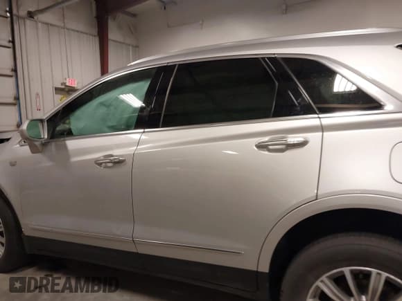 ✅ 2017 Cadillac XT5 Premium Luxury AWD • VIN: 1GYKNERS1HZ282954 • Lot: 41217097. Listed on IAAI with 63,154 mi. Free auction sales archive from the USA and detailed vehicle history report at DreamBid. Image 15.