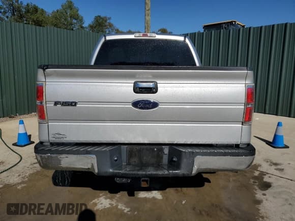 ✅ 2014 Ford F-150 XLT • VIN: 1FTFW1CT7EFC25752 • Lot: 92845905. Wystawiony na Copart z przebiegiem 148 851 mil. Bezpłatny archiwum sprzedaży aukcyjnych z USA i szczegółowy raport historii pojazdu na DreamBid. Zdjęcie 6.