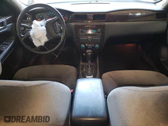 ✅ 2014 Chevrolet Impala LT • VIN: 2G1WB5E30E1138338 • Лот: 70249654. Опубликован ранее на Copart с пробегом 152 791 миль. Бесплатный доступ к архиву аукционных продаж из США и подробный отчёт об истории автомобиля на DreamBid. Изображение 8.