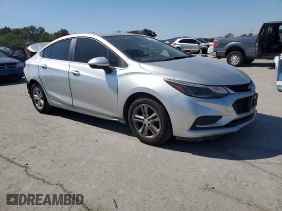 ✅ 2017 Chevrolet Cruze LT • VIN: 1G1BE5SMXH7188707 • Lot: 85157705. Listed on Copart with 172,389 mi. Free auction sales archive from the USA and detailed vehicle history report at DreamBid. Image 4.
