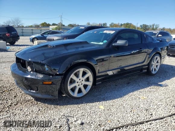 ✅ 2006 Ford Mustang GT Deluxe • VIN: 1ZVFT82H865199147 • Lot: 86296935. Wystawiony na Copart z przebiegiem 128 975 mil. Bezpłatny archiwum sprzedaży aukcyjnych z USA i szczegółowy raport historii pojazdu na DreamBid. Zdjęcie 1.