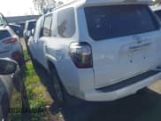 ✅ 2022 Toyota 4Runner SR5 • VIN: JTEEU5JR1N5264922 • Lot: 43354766. Listed on IAAI with 80,205 mi. Free auction sales archive from the USA and detailed vehicle history report at DreamBid. Image 3.