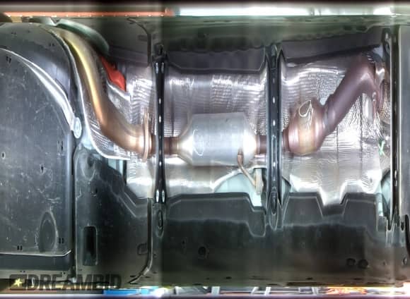 2025 Toyota Camry LE with VIN 4T1DAACKXSU001360, listed as a Copart auction lot 85889365 with 28,029 mi miles and Salvage title. Bid and sale history available at DreamBid. Image 14.