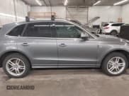 ✅ 2014 Audi Q5 Premium Plus • VIN: WA1DGAFP6EA036195 • Lot: 42027383. Listed on IAAI with 196,261 mi. Free auction sales archive from the USA and detailed vehicle history report at DreamBid. Image 14.