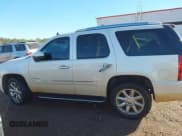 ✅ 2013 GMC Yukon Denali • VIN: 1GKS1EEF0DR319775 • Лот: 43664458. Опубликован ранее на IAAI с пробегом 180 640 миль. Бесплатный доступ к архиву аукционных продаж из США и подробный отчёт об истории автомобиля на DreamBid. Изображение 15.