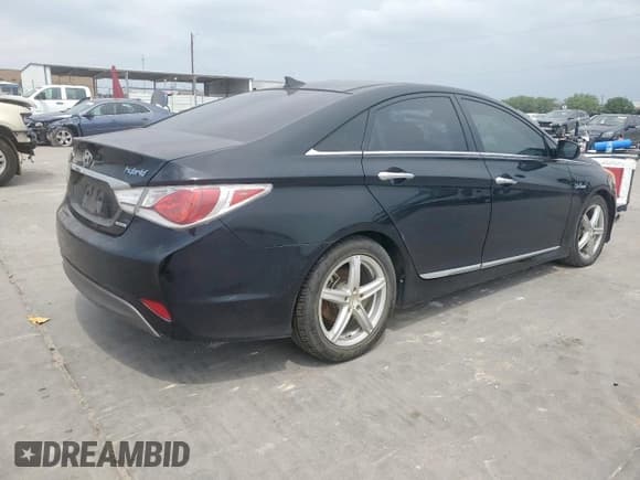 ✅ 2015 Hyundai Sonata • VIN: KMHEC4A44FA129184 • Лот: 57304505. Опубликован ранее на Copart с пробегом 150 397 миль. Бесплатный доступ к архиву аукционных продаж из США и подробный отчёт об истории автомобиля на DreamBid. Изображение 3.