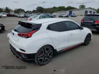 2021 Hyundai Veloster с VIN KMHT36AHXMU009908, выставлен на аукционе Copart как лот 70664983 с пробегом 25 813 миль миль и . История ставок и продаж доступна на DreamBid. Изображение 3.