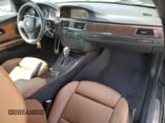 ✅ 2012 BMW 3 Series 335i • VIN: WBADX7C57CE745118 • Лот: 82150215. Опубликован ранее на Copart с пробегом 52 305 миль. Бесплатный доступ к архиву аукционных продаж из США и подробный отчёт об истории автомобиля на DreamBid. Изображение 8.