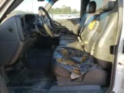 ✅ 2004 Chevrolet Silverado 1500 Work Truck • VIN: 1GCEC19V04Z251815 • Лот: 74485774. Опубликован ранее на Copart с пробегом 215 893 миль. Бесплатный доступ к архиву аукционных продаж из США и подробный отчёт об истории автомобиля на DreamBid. Изображение 7.