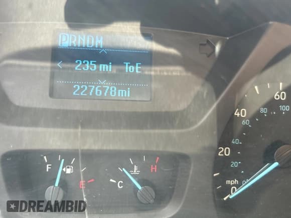 ✅ 2015 Ford Transit Cargo • VIN: 1FTNR1ZM6FKA47229 • Lot: 61978315. Listed on Copart with 227,678 mi. Free auction sales archive from the USA and detailed vehicle history report at DreamBid. Image 8.