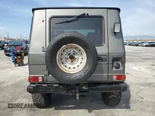 ✅ 1987 Mercedes-Benz 280 • VIN: WDB46023217055211 • Лот: 44986345. Опубликован ранее на Copart с пробегом 41 973 миль. Бесплатный доступ к архиву аукционных продаж из США и подробный отчёт об истории автомобиля на DreamBid. Изображение 6.