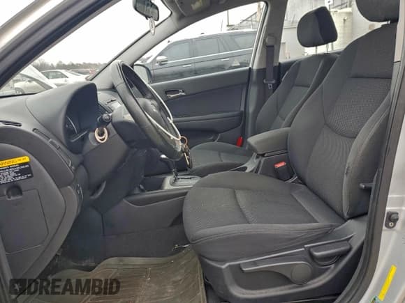 ✅ 2009 Hyundai Elantra Touring • VIN: KMHDC86E59U045592 • Lot: 93972515. Wystawiony na Copart z przebiegiem 225 740 mil. Bezpłatny archiwum sprzedaży aukcyjnych z USA i szczegółowy raport historii pojazdu na DreamBid. Zdjęcie 7.