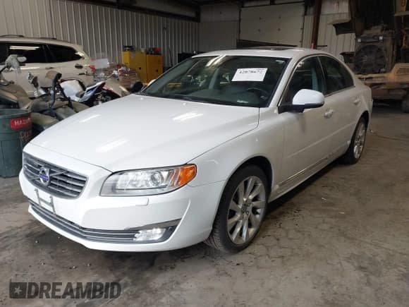 ✅ 2015 Volvo S80 T6 Platinum • VIN: YV1902MM0F1191397 • Лот: 42078672. Опубликован ранее на IAAI с пробегом 63 718 миль. Бесплатный доступ к архиву аукционных продаж из США и подробный отчёт об истории автомобиля на DreamBid. Изображение 2.