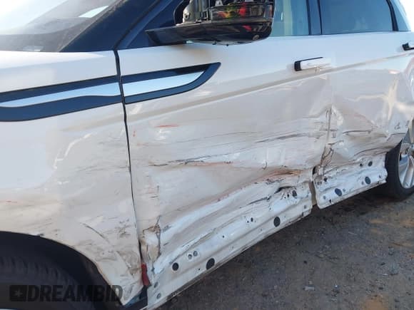 ✅ 2021 Land Rover Range Rover Evoque S • VIN: SALZJ2FX0MH131711 • Lot: 41528027. Wystawiony na IAAI z przebiegiem 47 357 mil. Bezpłatny archiwum sprzedaży aukcyjnych z USA i szczegółowy raport historii pojazdu na DreamBid. Zdjęcie 6.