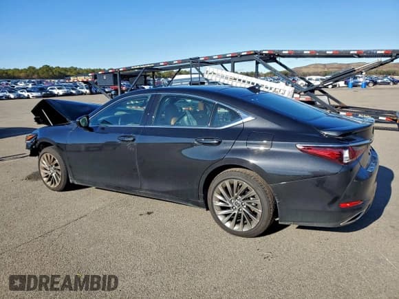 ✅ 2025 Lexus ES 350 Ultra Luxury • VIN: 58AFZ1B12SU199600 • Lot: 94433995. Wystawiony na Copart z przebiegiem 4 554 mil. Bezpłatny archiwum sprzedaży aukcyjnych z USA i szczegółowy raport historii pojazdu na DreamBid. Zdjęcie 2.