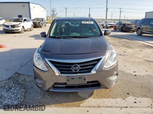 ✅ 2015 Nissan Versa SV • VIN: 3N1CN7AP3FL822924 • Лот: 71010885. Опубликован ранее на Copart с пробегом 89 714 миль. Бесплатный доступ к архиву аукционных продаж из США и подробный отчёт об истории автомобиля на DreamBid. Изображение 5.
