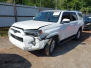✅ 2021 Toyota 4Runner SR5 Premium • VIN: JTEFU5JR3M5229396 • Lot: 43118144. Wystawiony na IAAI z przebiegiem 118 599 mil. Bezpłatny archiwum sprzedaży aukcyjnych z USA i szczegółowy raport historii pojazdu na DreamBid. Zdjęcie 17.