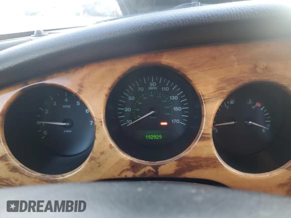 ✅ 2003 Jaguar XK • VIN: SAJDA42C032A34563 • Lot: 42747655. Listed on Copart with 192,929 mi. Free auction sales archive from the USA and detailed vehicle history report at DreamBid. Image 9.