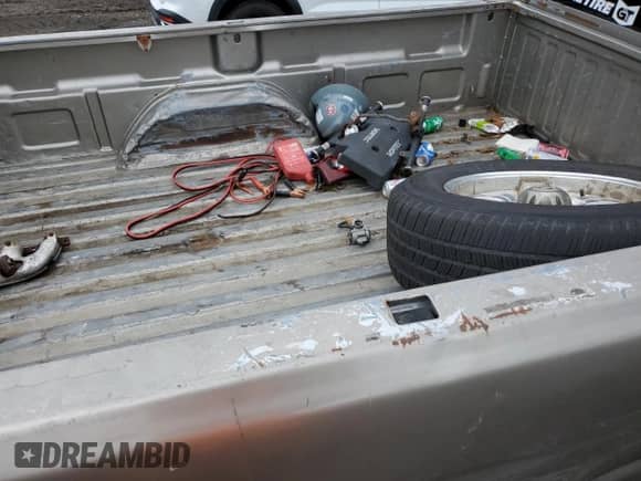 1999 GMC Sierra 1500 SLE с VIN 1GTEC14T7XE532642, выставлен на аукционе Copart как лот 86437715 с пробегом Не указан миль и Списание • Salvage title. История ставок и продаж доступна на DreamBid. Изображение 10.