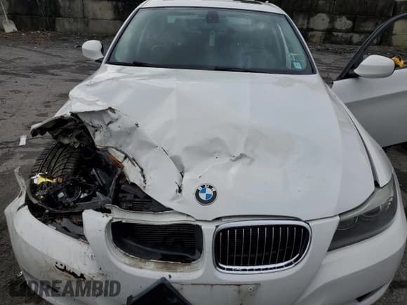 ✅ 2011 BMW 3 Series 335d • VIN: WBAPN7C55BF183554 • Лот: 84172965. Опубликован ранее на Copart с пробегом 136 557 миль. Бесплатный доступ к архиву аукционных продаж из США и подробный отчёт об истории автомобиля на DreamBid. Изображение 11.