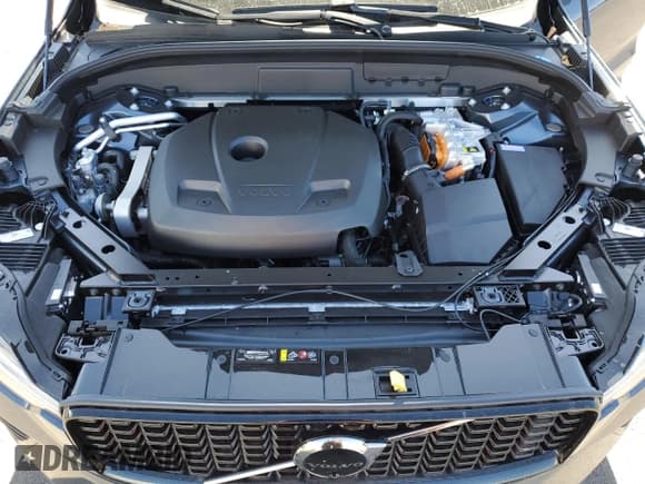 ✅ 2024 Volvo XC60 Plus Dark Theme • VIN: YV4H60DL7R1890796 • Lot: 89396905. Listed on Copart with 1,157 mi. Free auction sales archive from the USA and detailed vehicle history report at DreamBid. Image 12.