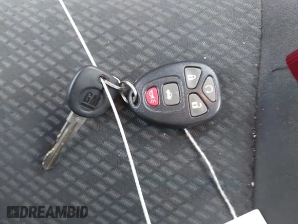 ✅ 2008 Chevrolet Suburban LTZ • VIN: 1GNFC16048J195872 • Лот: 41389825. Опубликован ранее на IAAI с пробегом 207 421 миль. Бесплатный доступ к архиву аукционных продаж из США и подробный отчёт об истории автомобиля на DreamBid. Изображение 11.