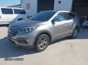 ✅ 2018 Hyundai Santa Fe 2.4L • VIN: 5NMZT3LB4JH079784 • Лот: 43439976. Опубликован ранее на IAAI с пробегом 121 738 миль. Бесплатный доступ к архиву аукционных продаж из США и подробный отчёт об истории автомобиля на DreamBid. Изображение 2.