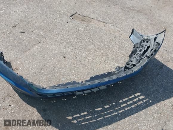 ✅ 2019 Volkswagen Jetta SEL • VIN: 3VWE57BU5KM075161 • Лот: 42922559. Опубликован ранее на IAAI с пробегом 100 710 миль. Бесплатный доступ к архиву аукционных продаж из США и подробный отчёт об истории автомобиля на DreamBid. Изображение 12.