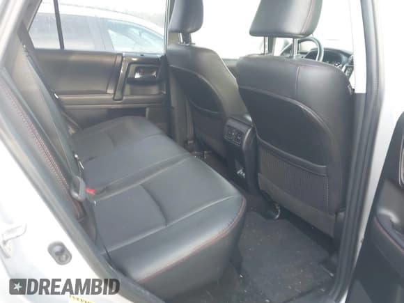 ✅ 2022 Toyota 4Runner TRD Off Road Premium • VIN: JTERU5JR9N6077830 • Lot: 43257815. Listed on IAAI with 53,588 mi. Free auction sales archive from the USA and detailed vehicle history report at DreamBid. Image 8.